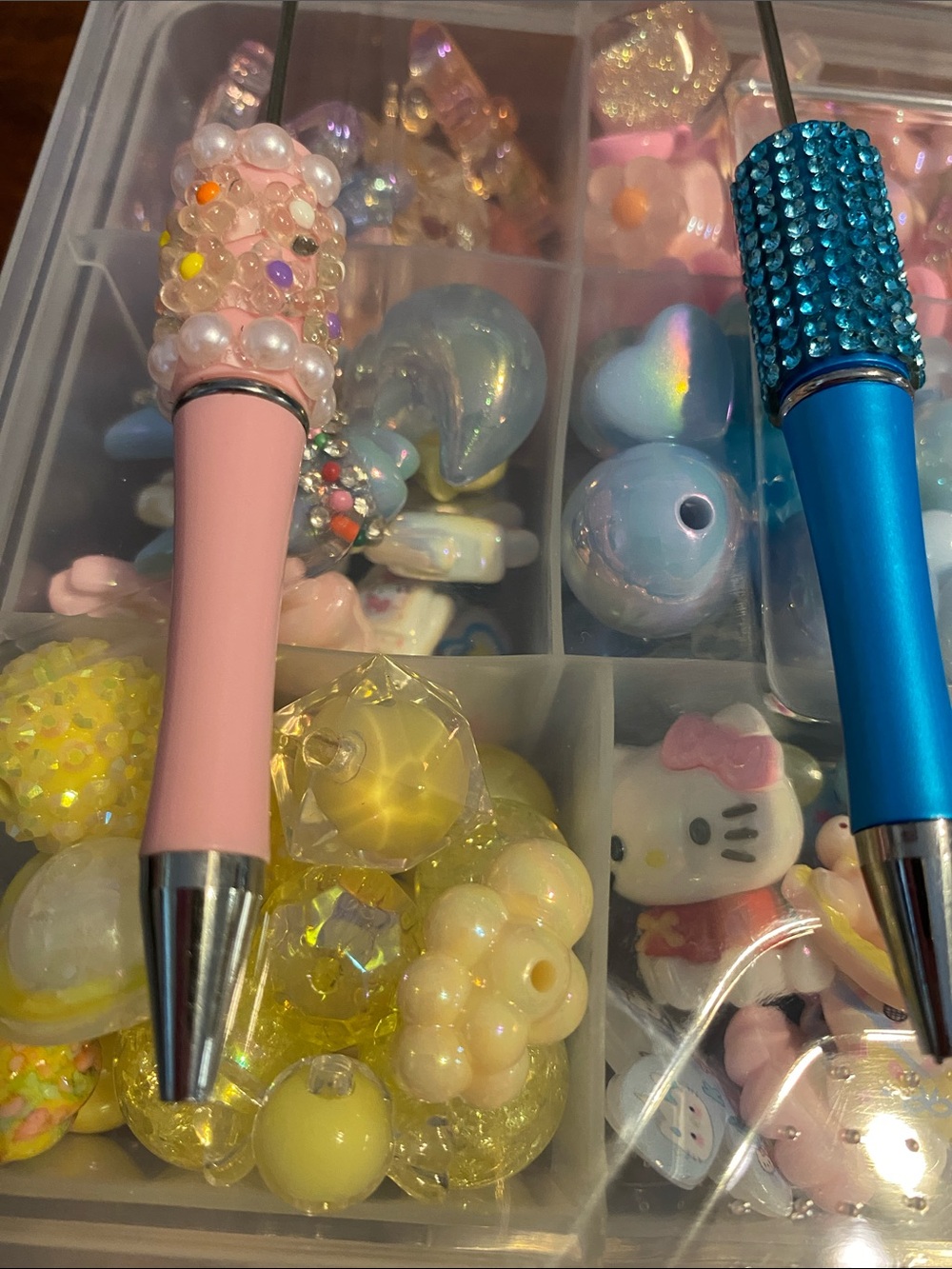 Bundle Bead mix  Hello Kitty color Theme with Strawberry Shortcake Free Pens - Picture 3 of 16